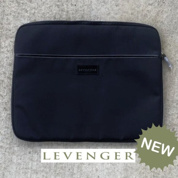 Levenger (NWOT) Black Laptop Sleeve - Picture 1 of 7
